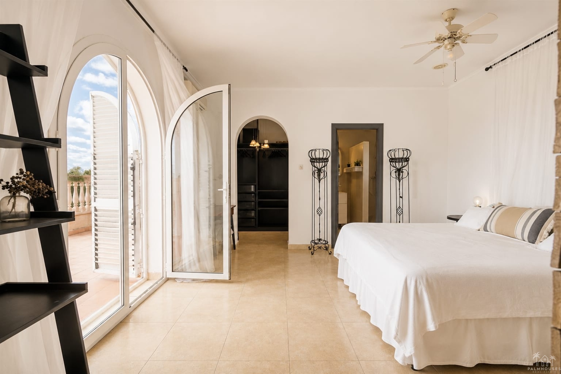 Resale - Villa - Valle Del Sol - Inland