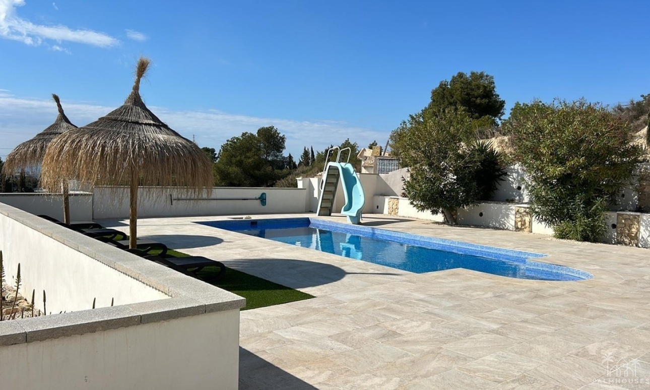 Resale - Villa - Villajoyosa - Villajoyosa Centro