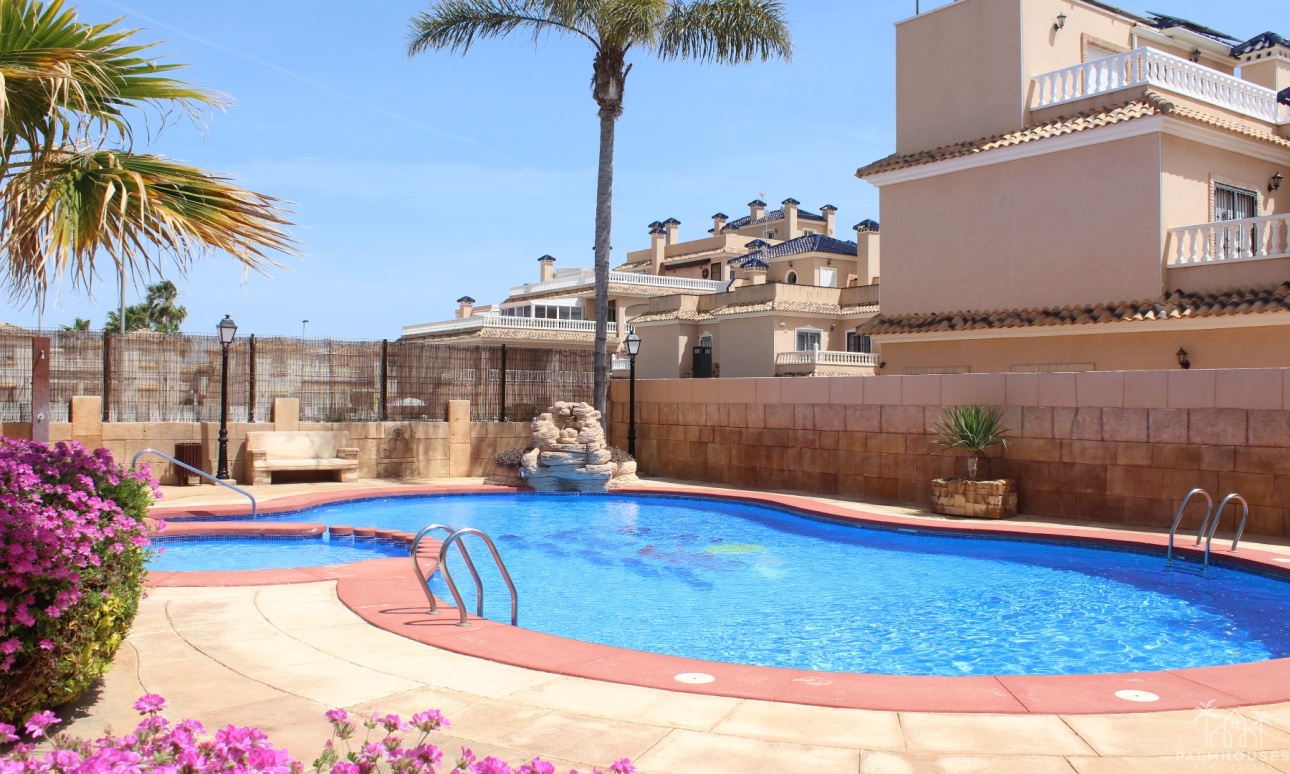 Resale - Villa - Villamartin - Costa Blanca