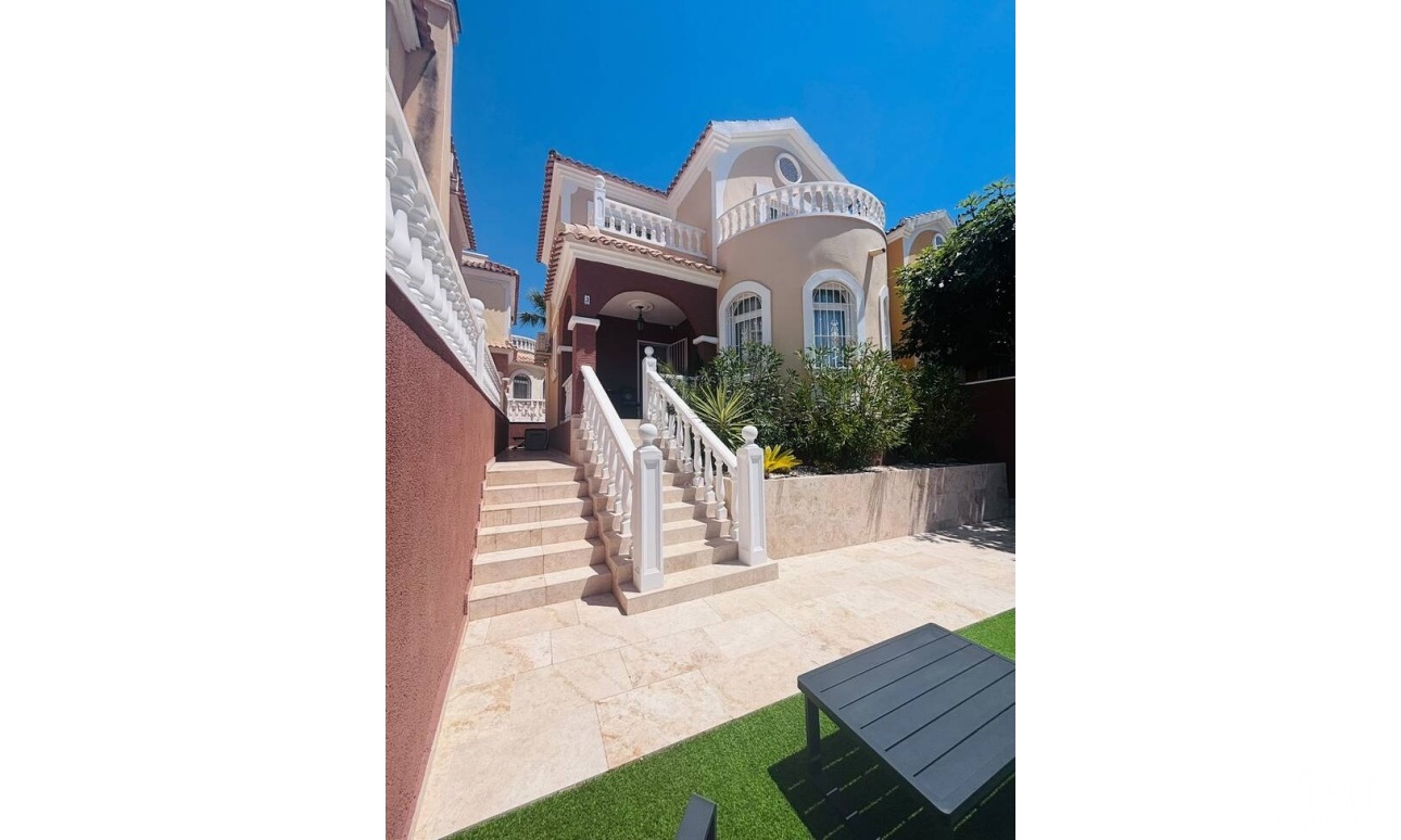 Resale - Villa - Villamartin - Costa Blanca