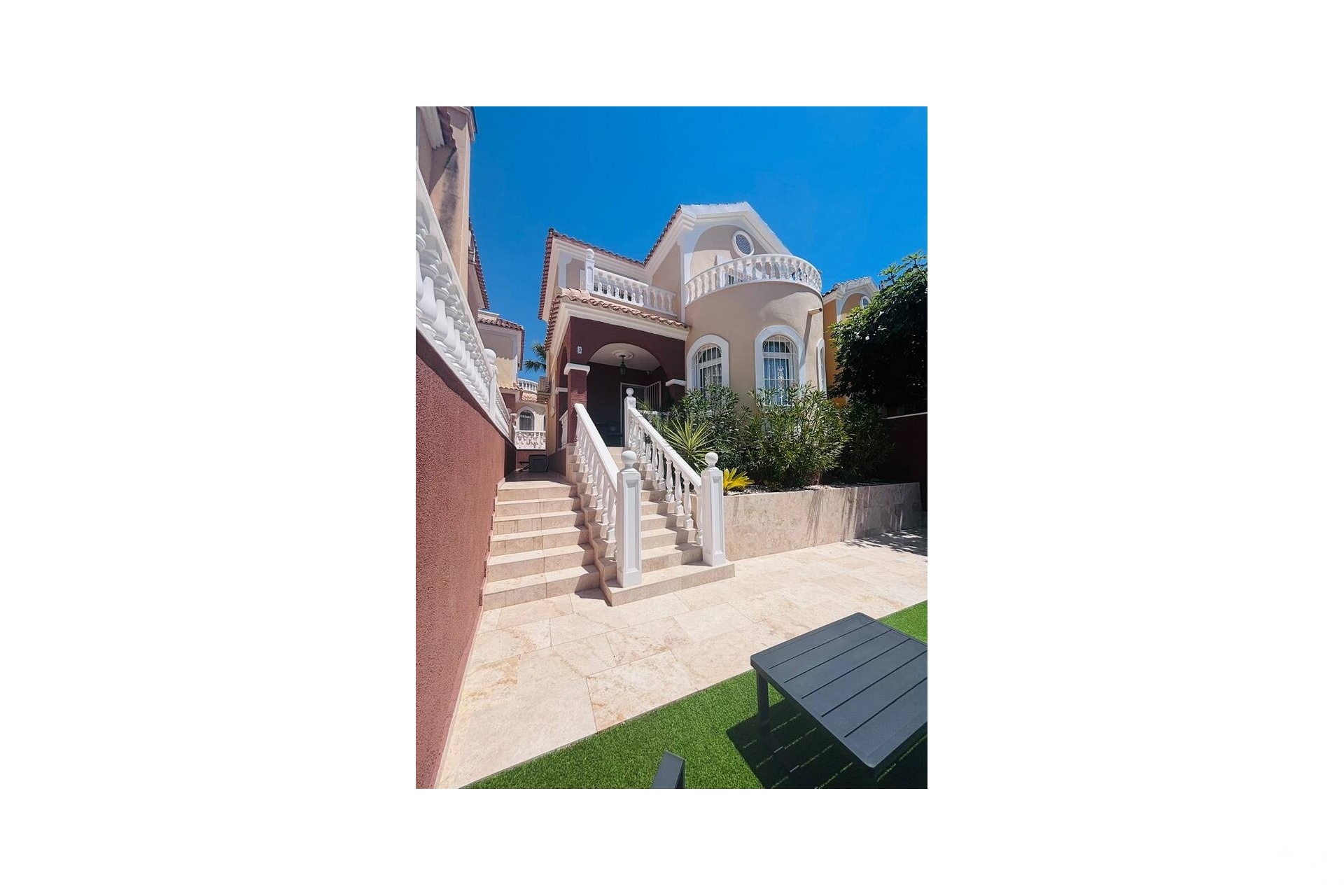 Resale - Villa - Villamartin - Costa Blanca