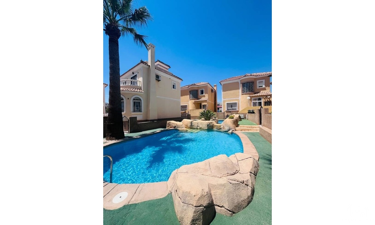 Resale - Villa - Villamartin - Costa Blanca