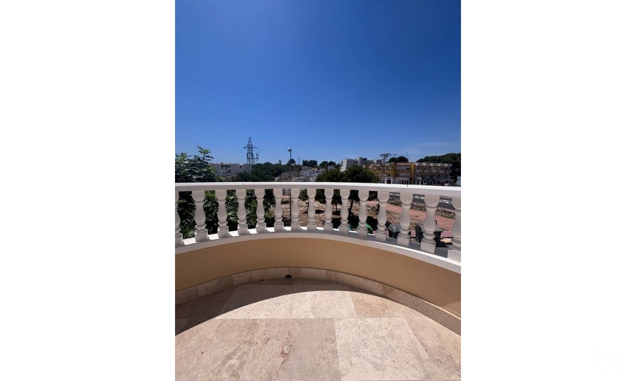 Resale - Villa - Villamartin - Costa Blanca