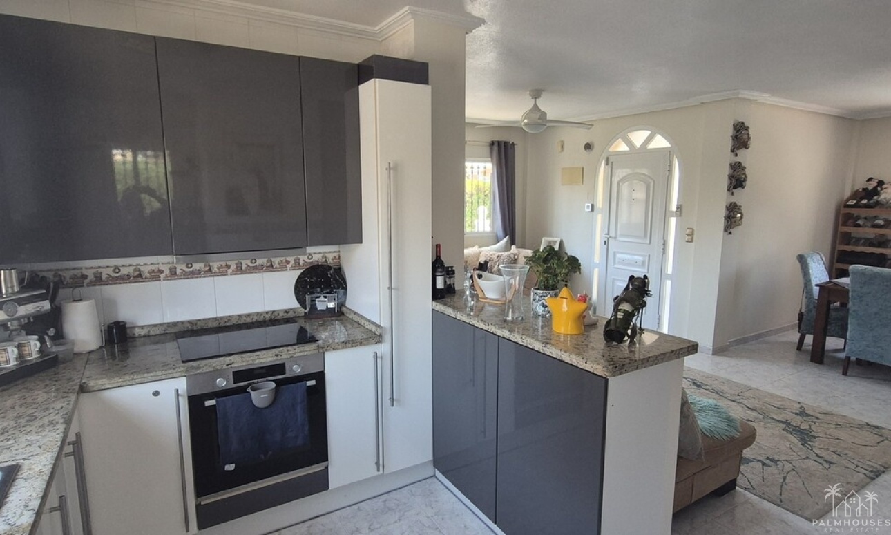 Resale - Villa - Villamartin - Costa Blanca