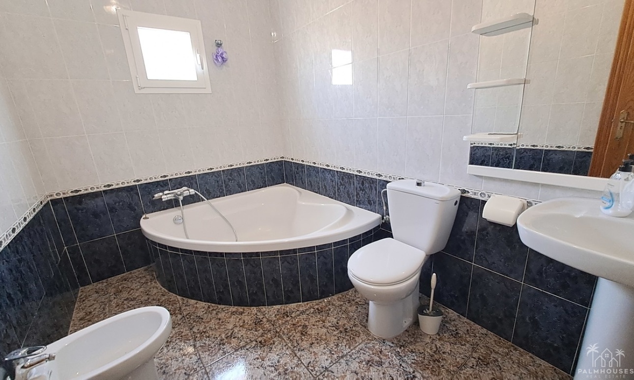 Resale - Villa - Villamartin - Costa Blanca