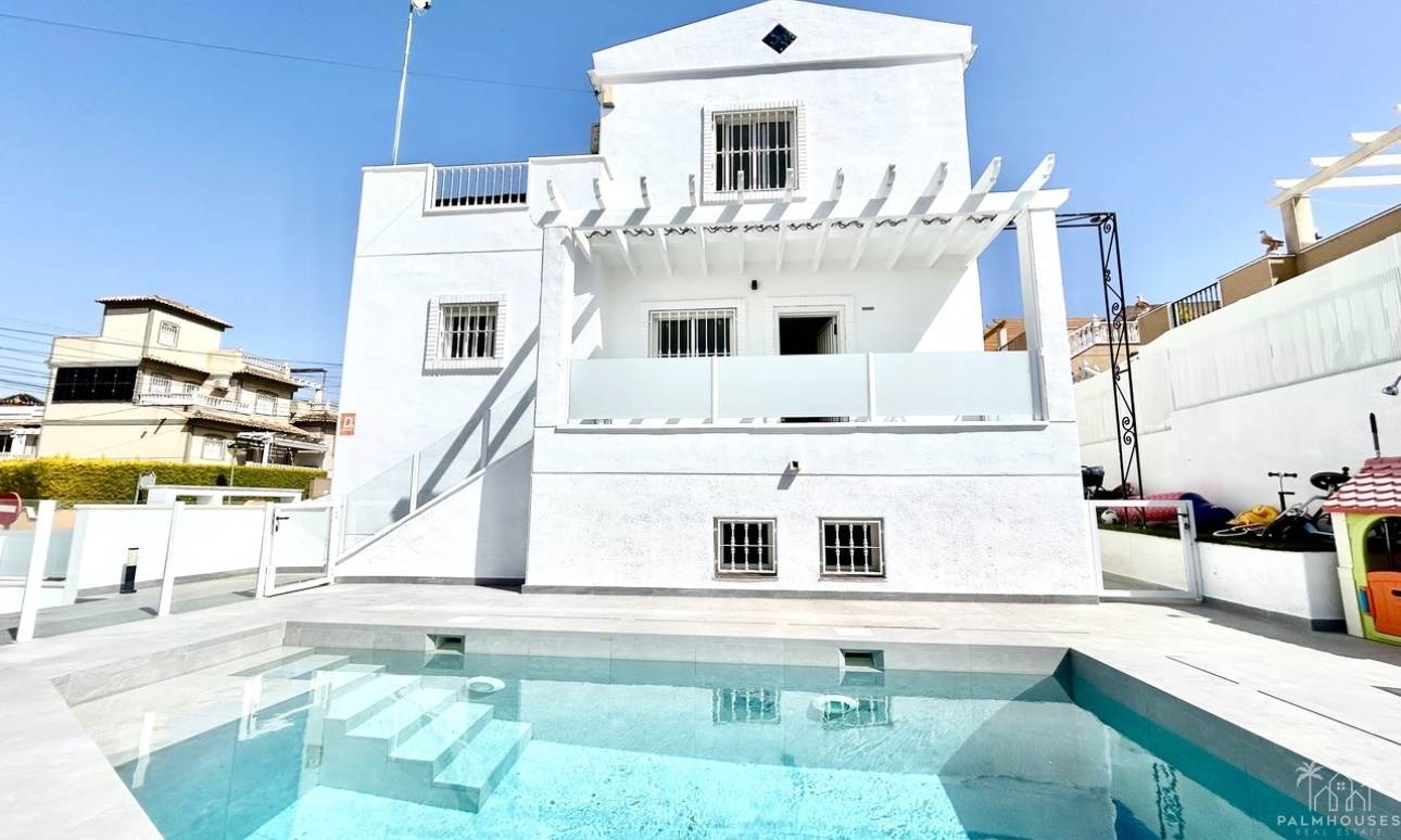Resale - Villa - Villamartin - Costa Blanca