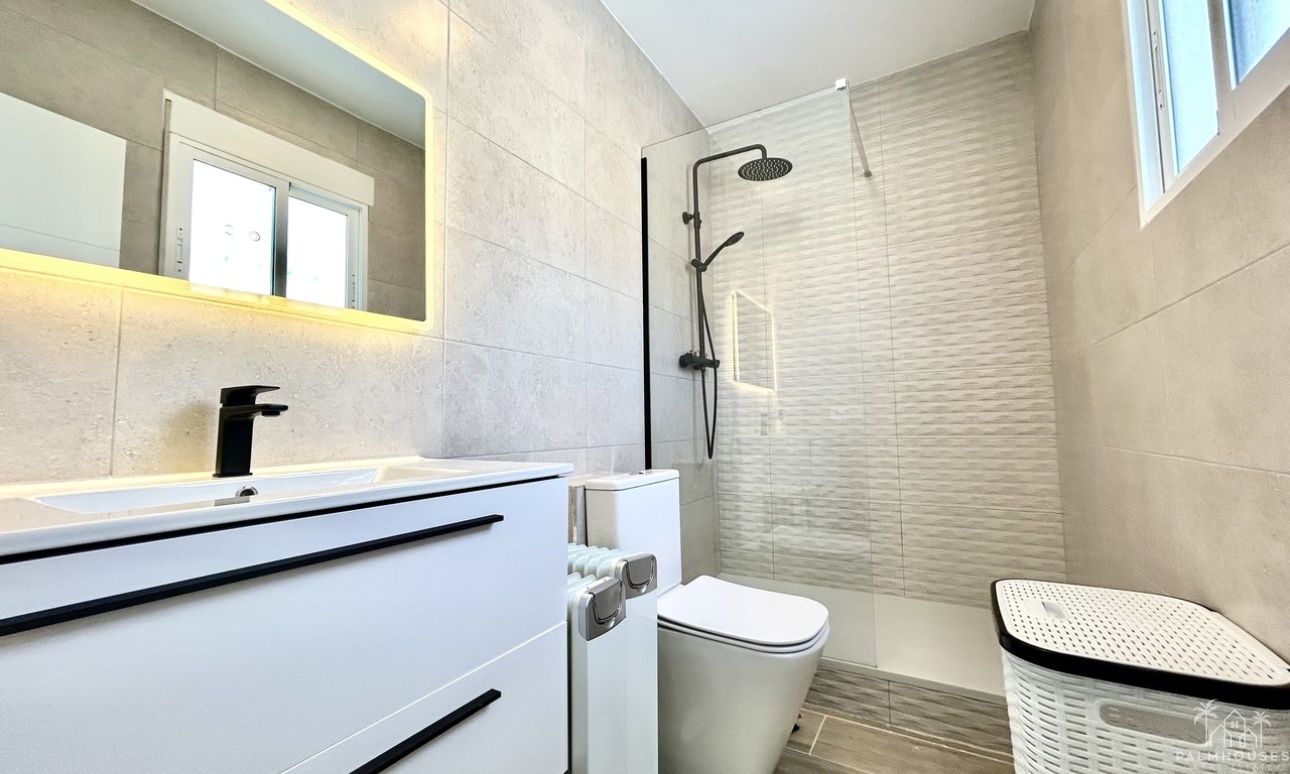 Resale - Villa - Villamartin - Costa Blanca