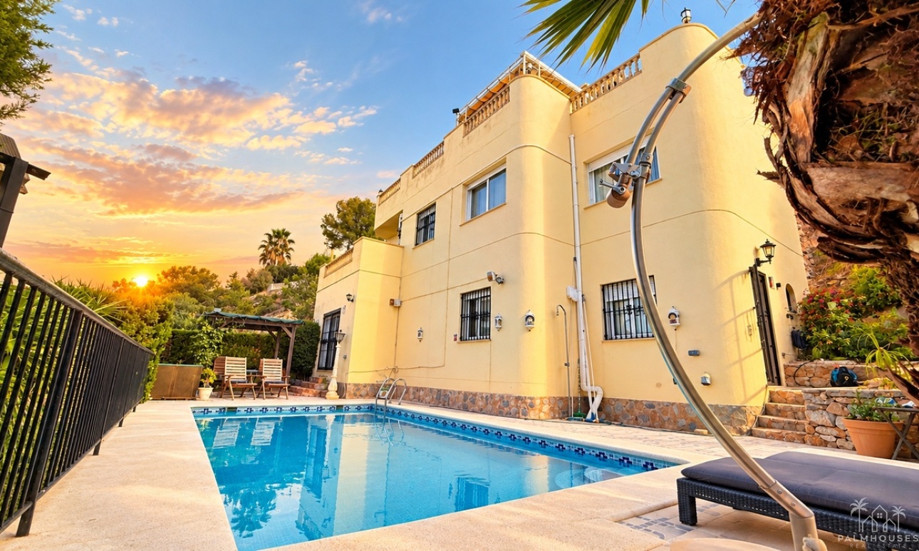 Resale - Villa - Villamartin - Costa Blanca