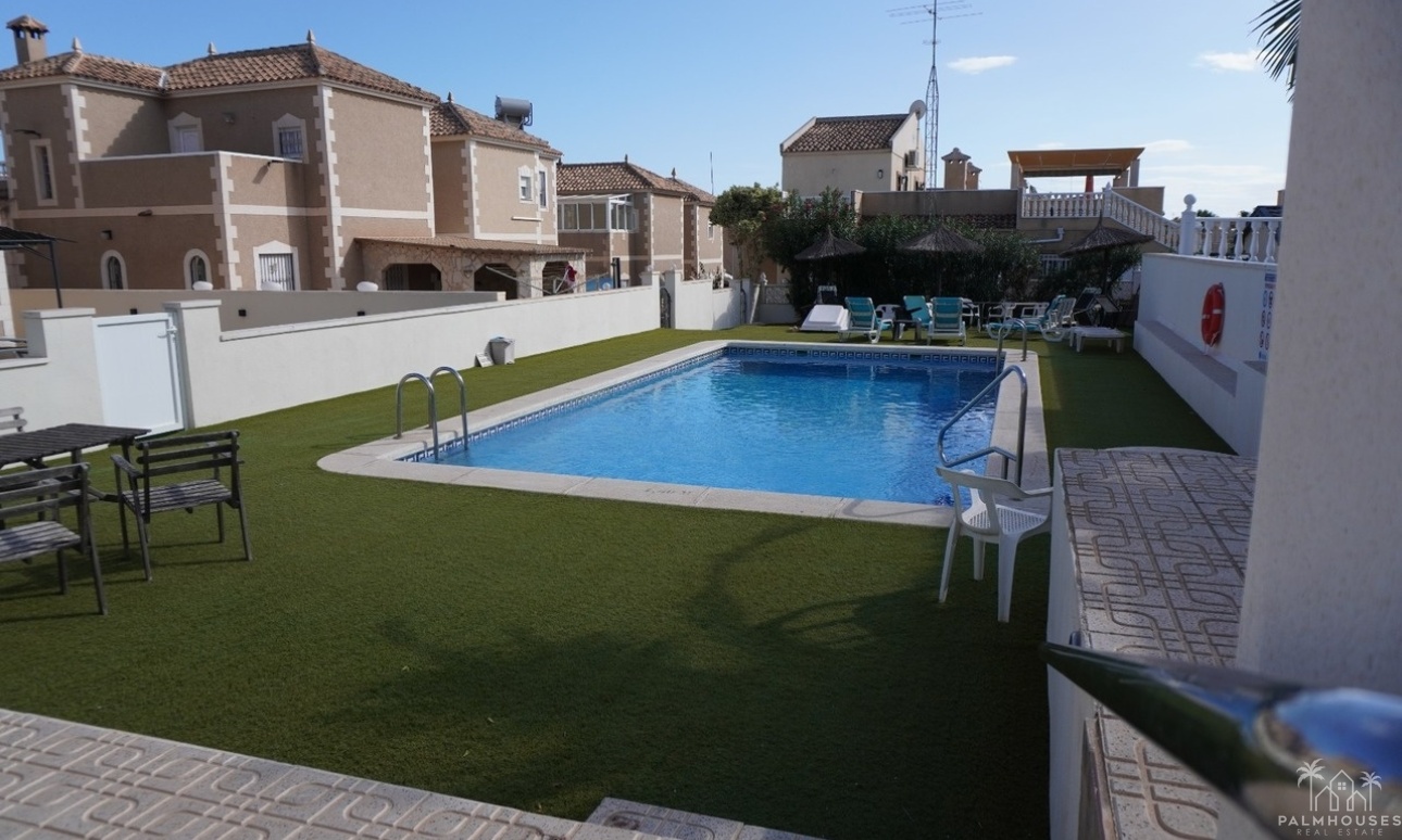 Resale - Villa - Villamartin - Costa Blanca