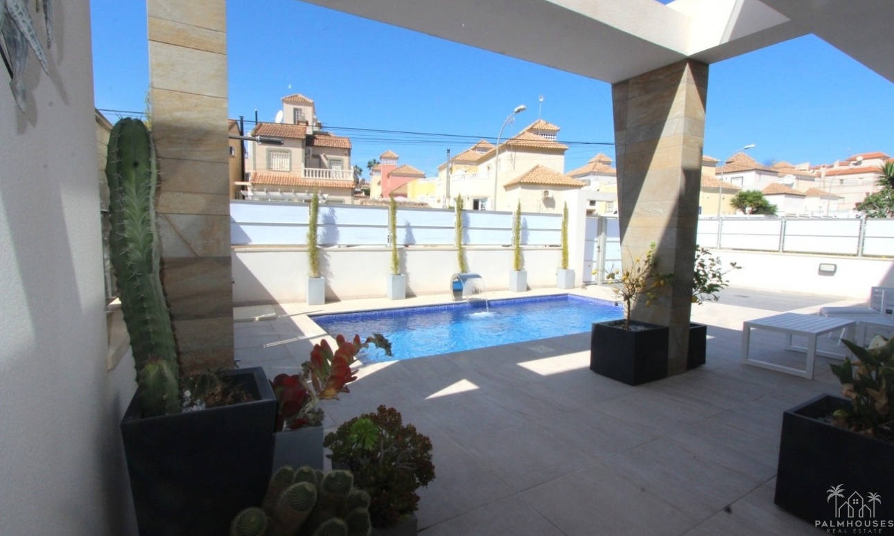 Resale - Villa - Villamartin - El Galan