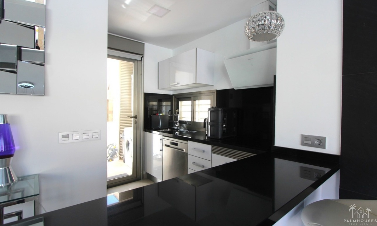 Resale - Villa - Villamartin - El Galan