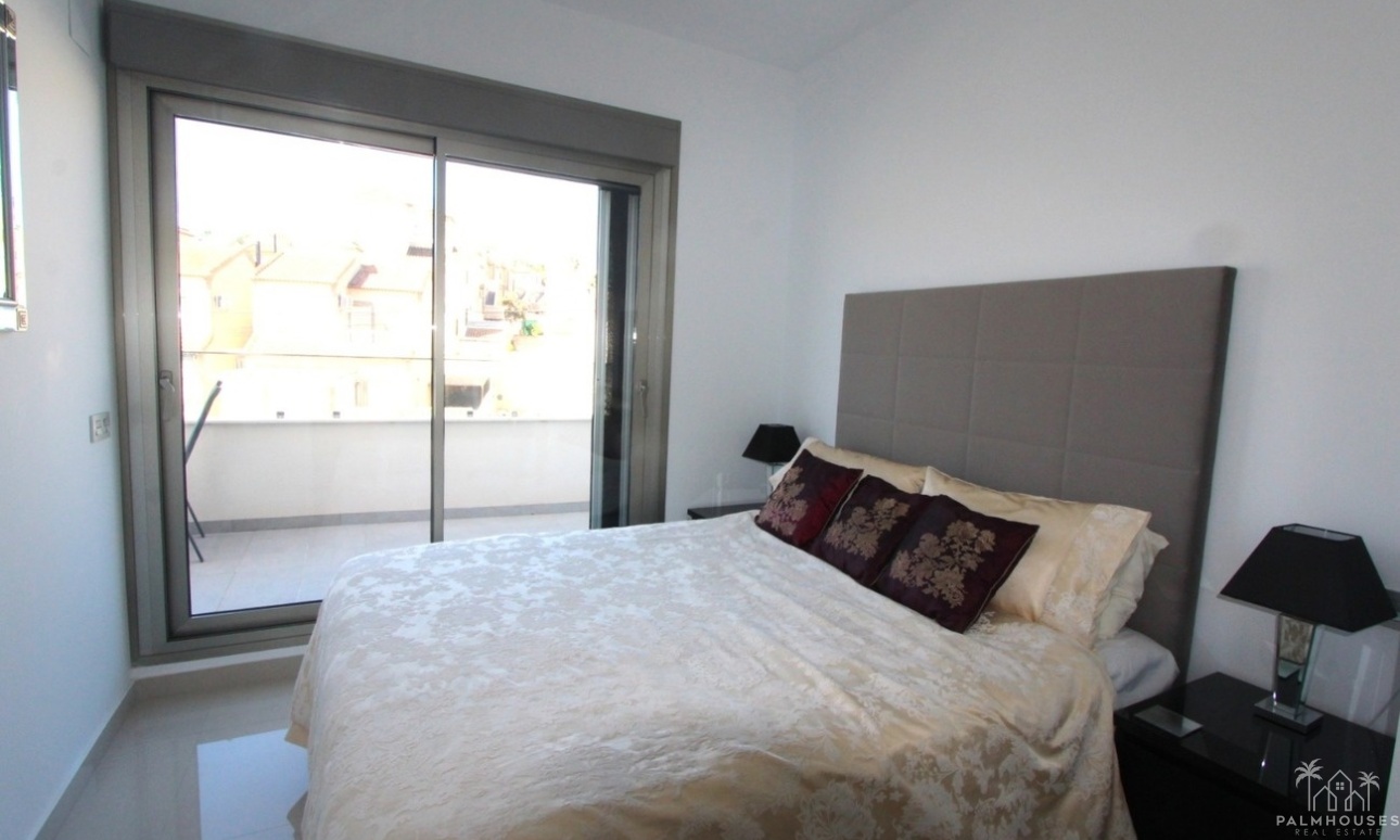 Resale - Villa - Villamartin - El Galan