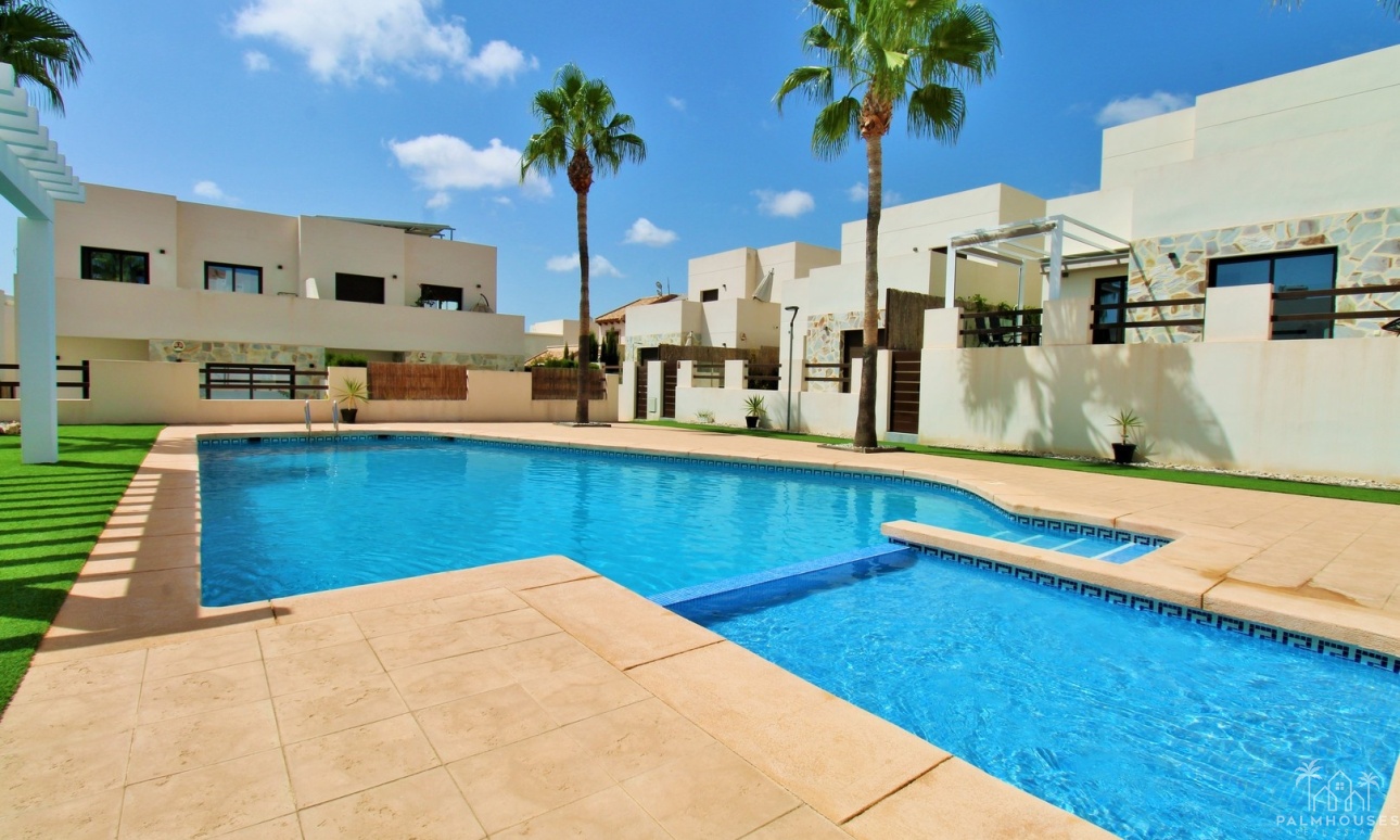 Resale - Villa - Villamartin - PAU 8