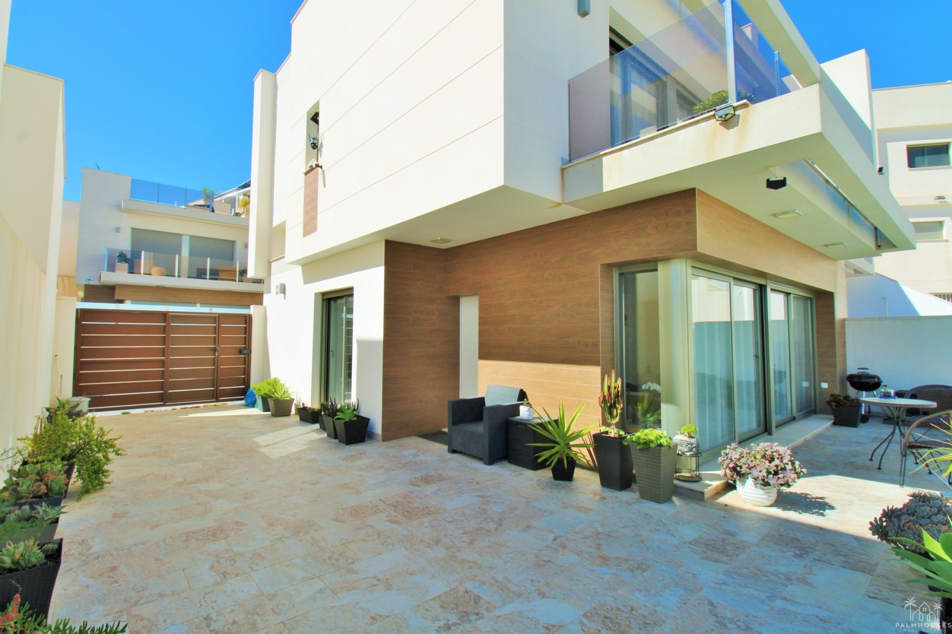 Resale - Villa - Villamartin