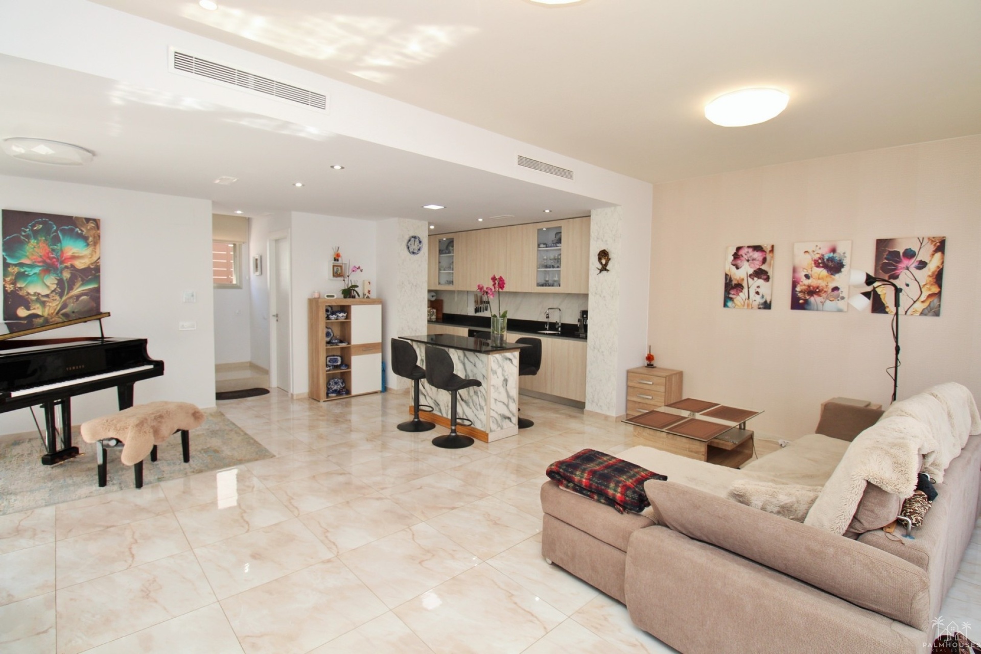 Resale - Villa - Villamartin