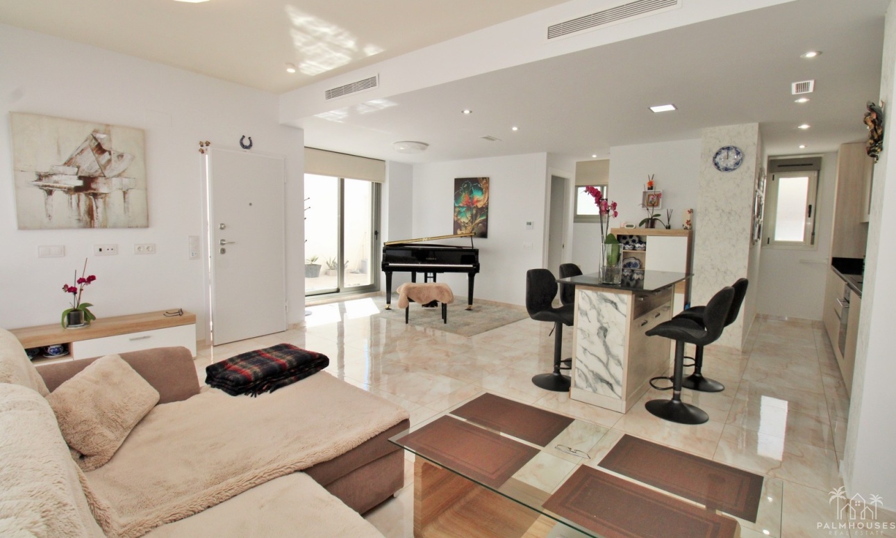 Resale - Villa - Villamartin