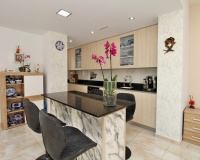 Resale - Villa - Villamartin