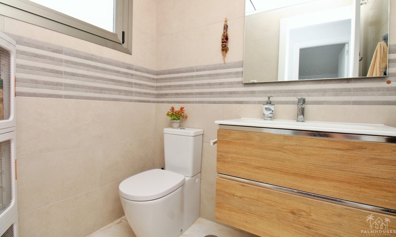Resale - Villa - Villamartin