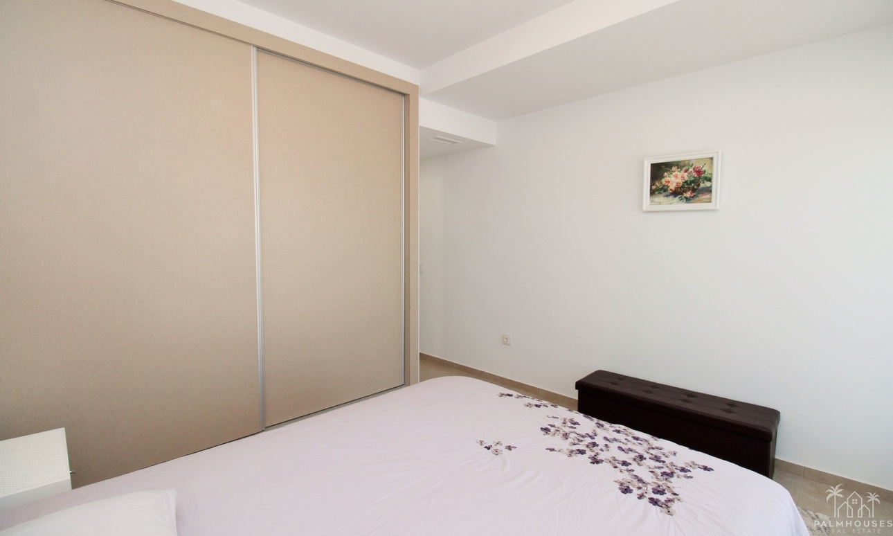 Resale - Villa - Villamartin