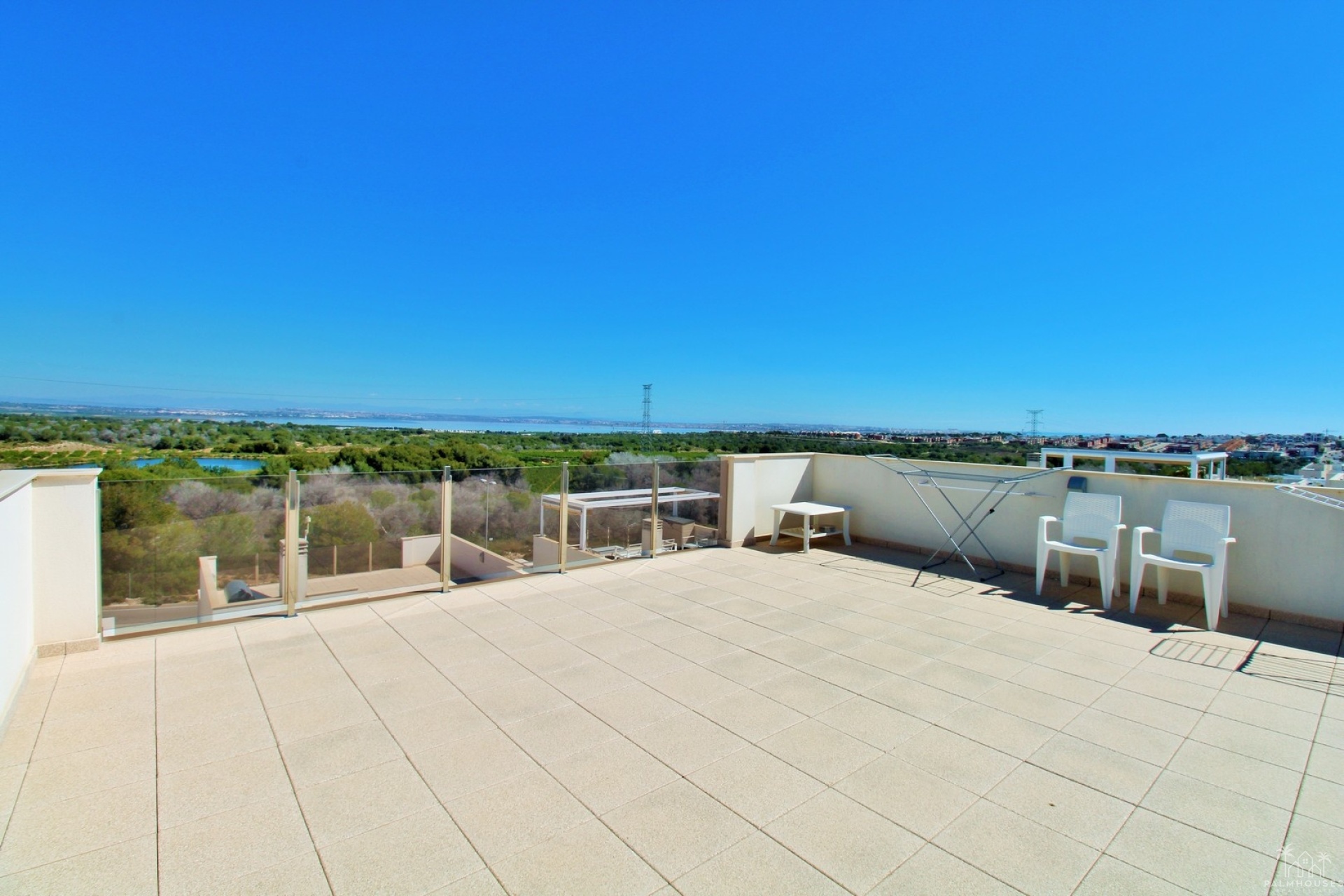 Resale - Villa - Villamartin