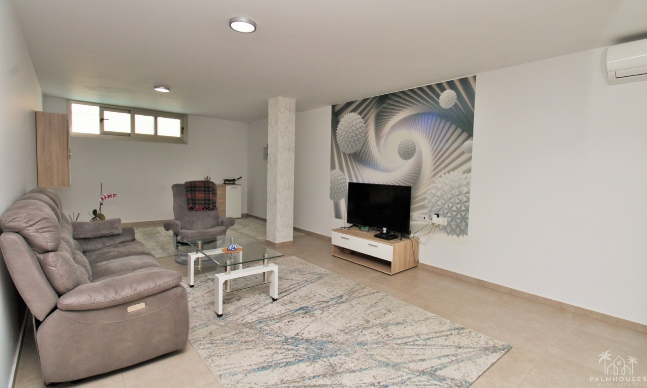 Resale - Villa - Villamartin