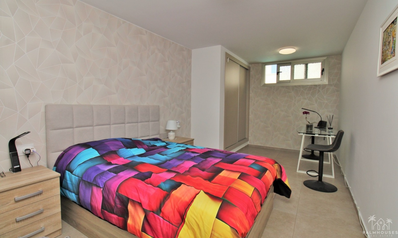 Resale - Villa - Villamartin