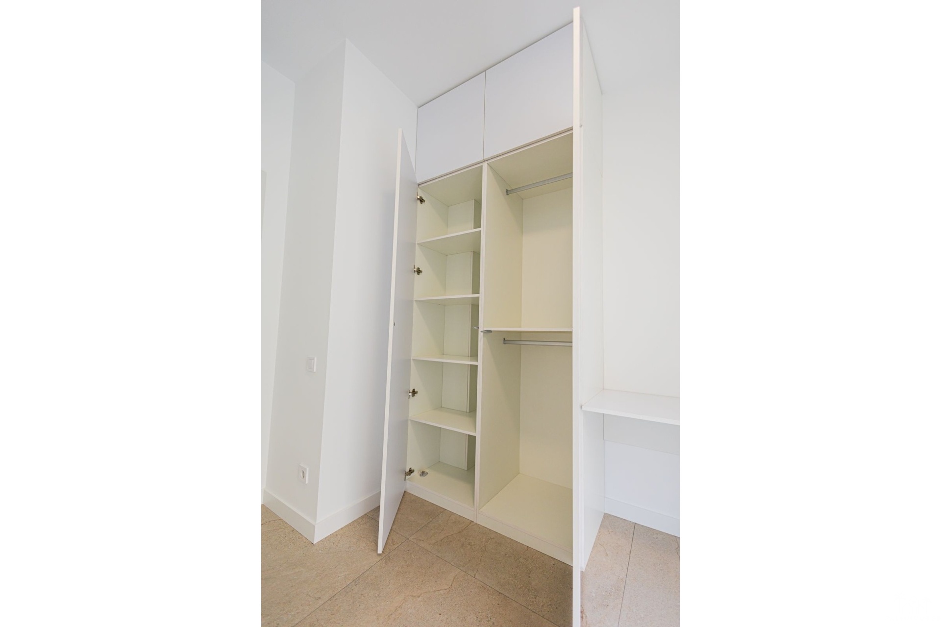 Revente - Apartment - Alicante - Alicante Centro
