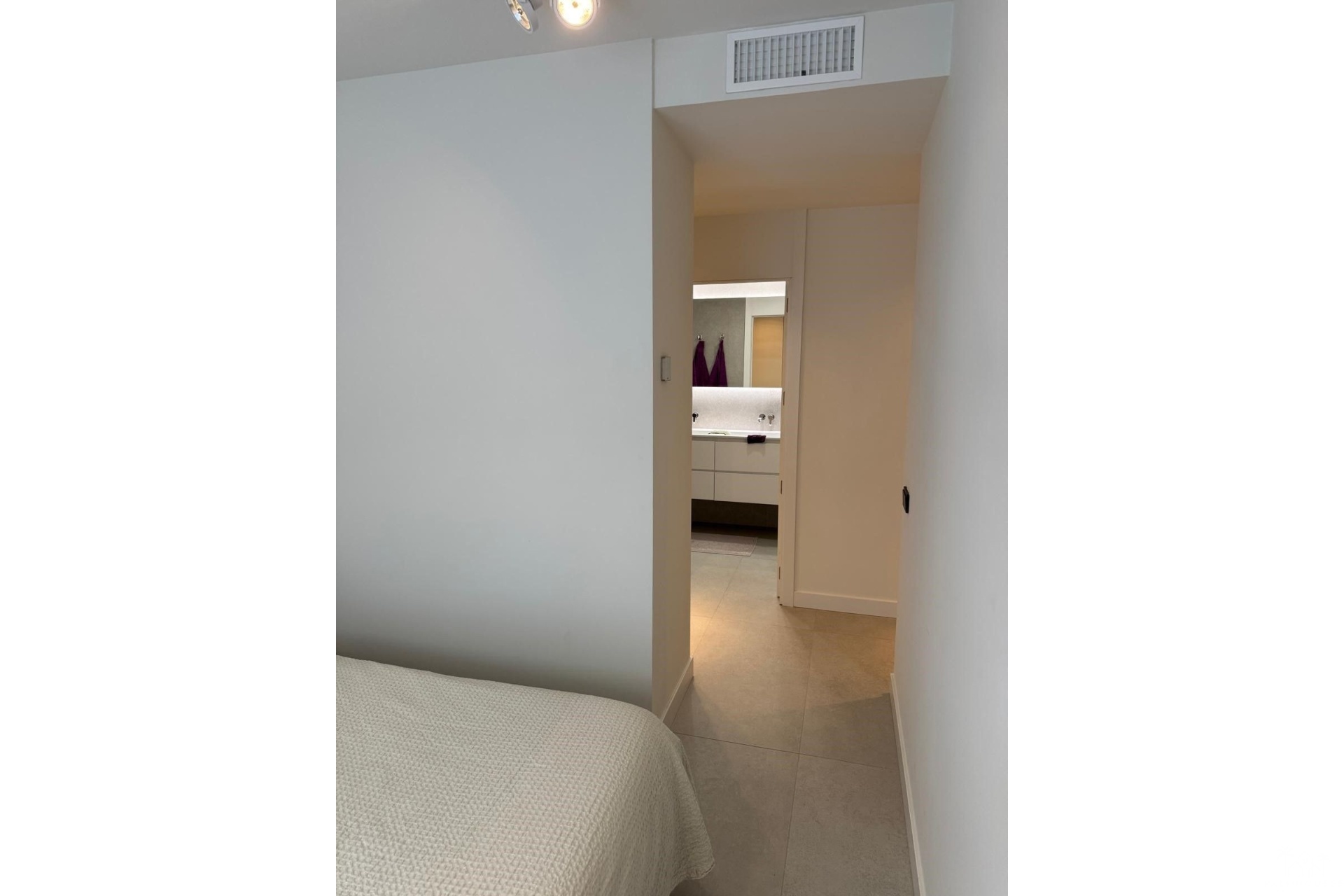 Revente - Apartment - Altos de los Monteros - Inland