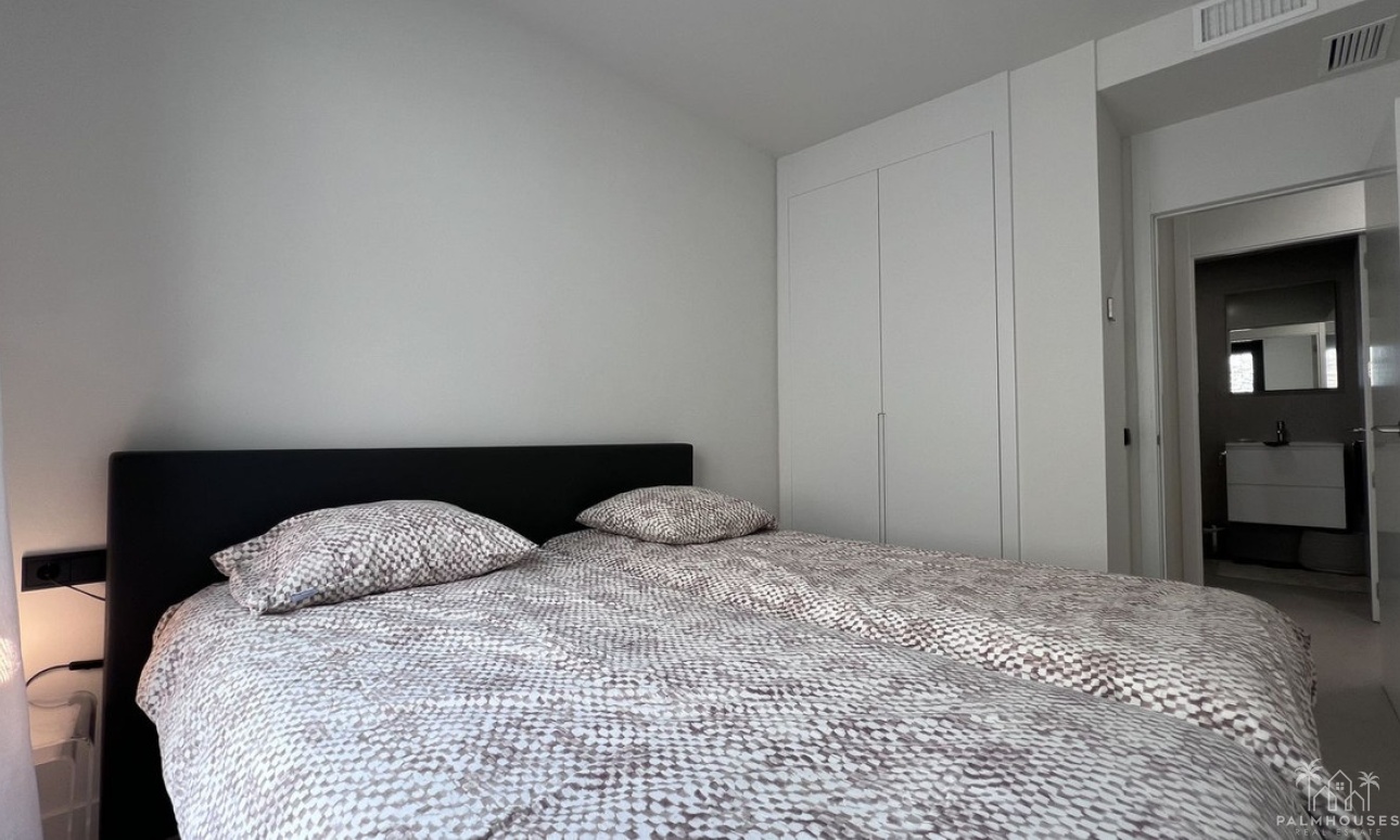 Revente - Apartment - Altos de los Monteros - Inland