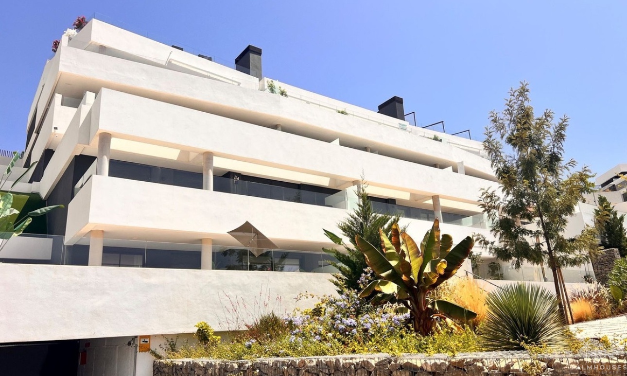 Revente - Apartment - Altos de los Monteros - Inland