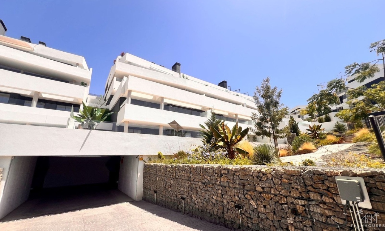 Revente - Apartment - Altos de los Monteros - Inland