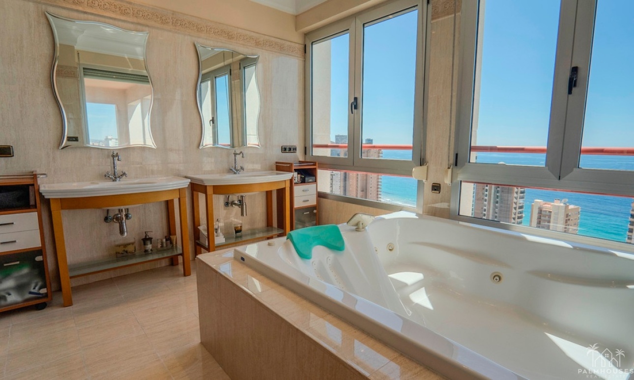 Revente - Apartment - Benidorm - Benidorm Centro