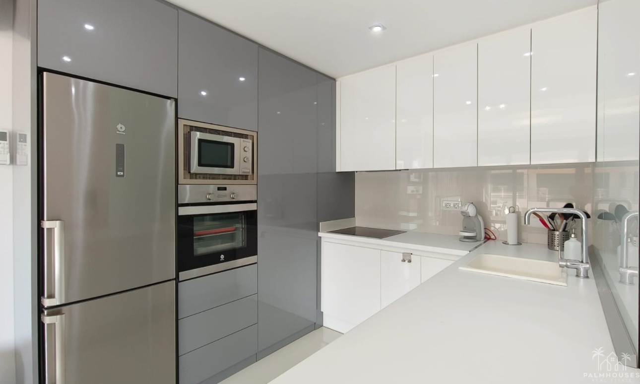 Revente - Apartment - Mil Palmeras