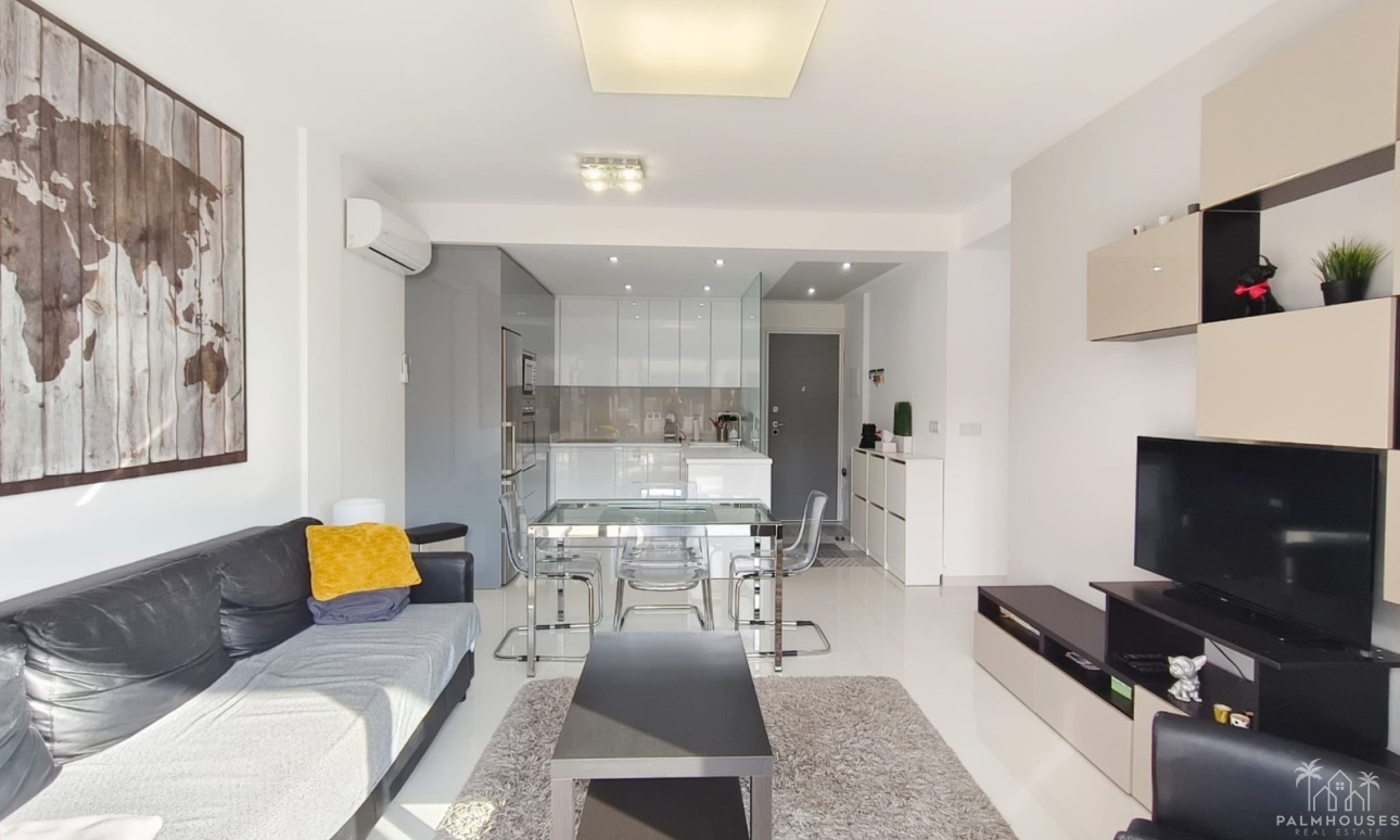Revente - Apartment - Mil Palmeras