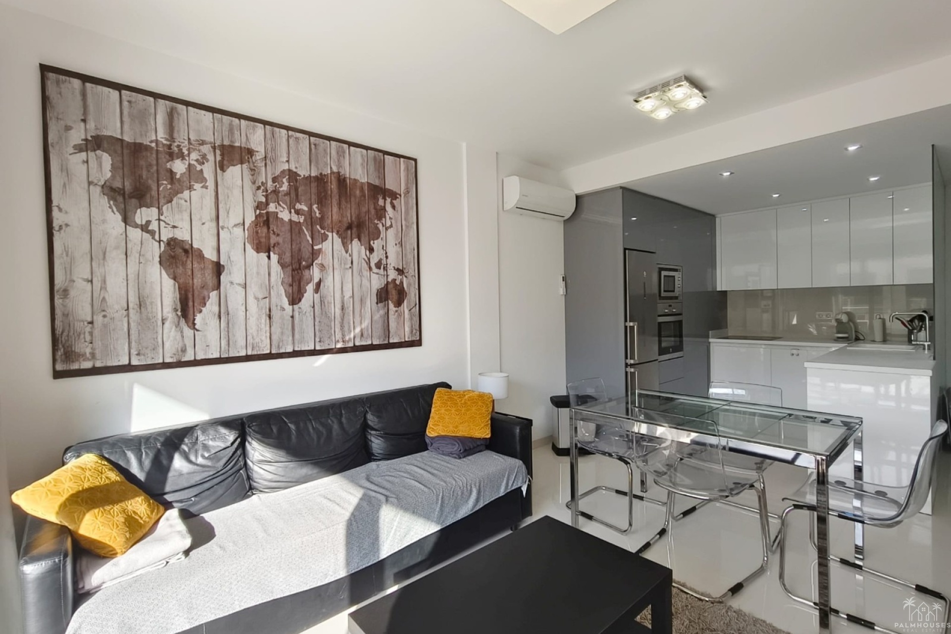 Revente - Apartment - Mil Palmeras