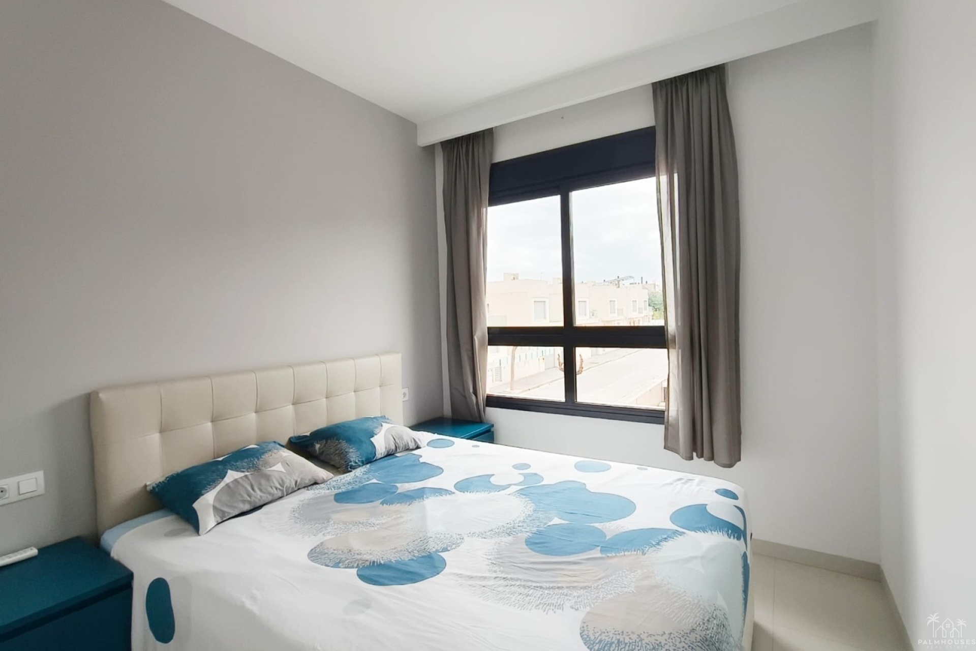 Revente - Apartment - Mil Palmeras