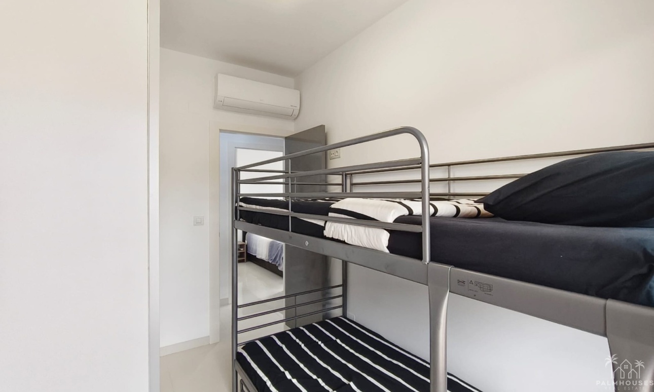 Revente - Apartment - Mil Palmeras