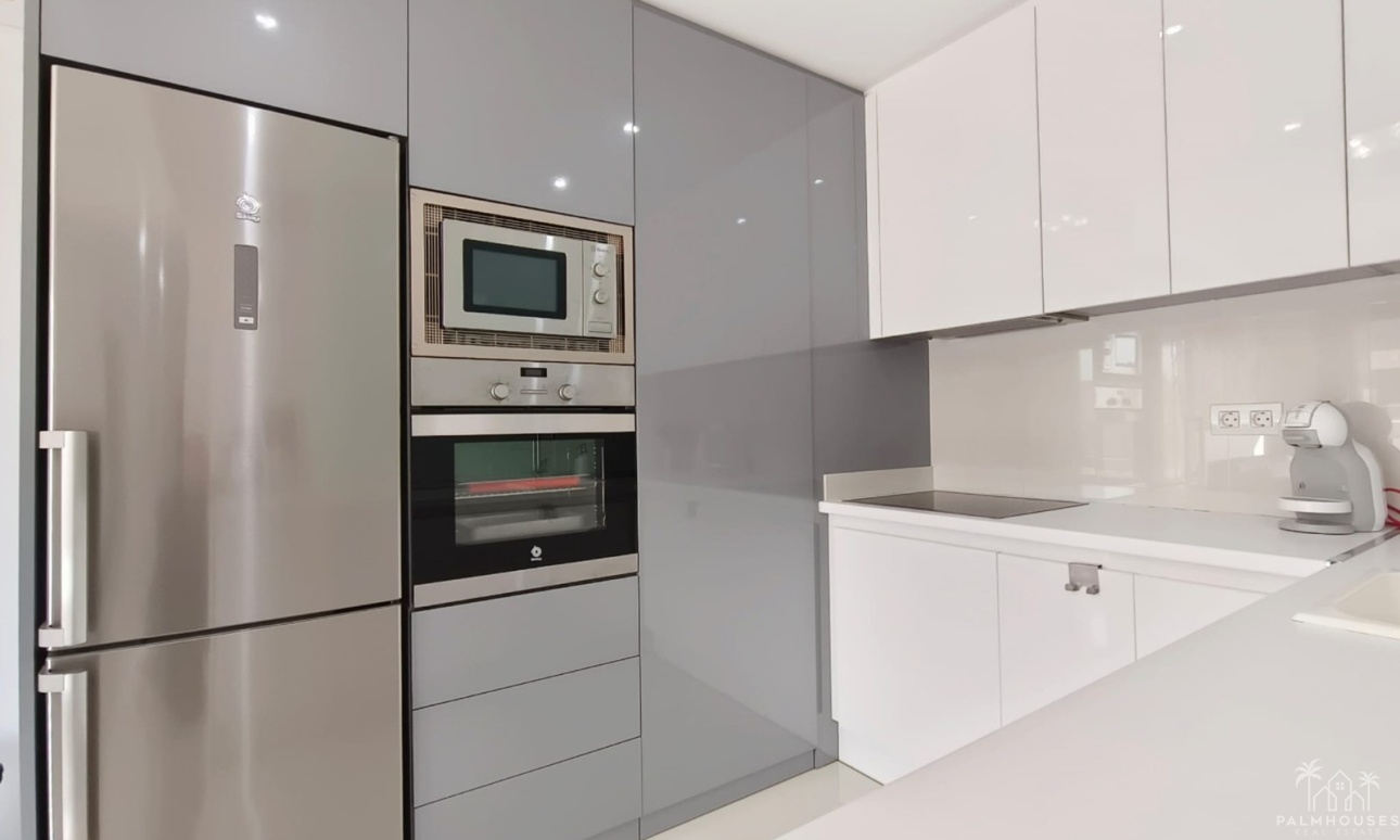Revente - Apartment - Mil Palmeras