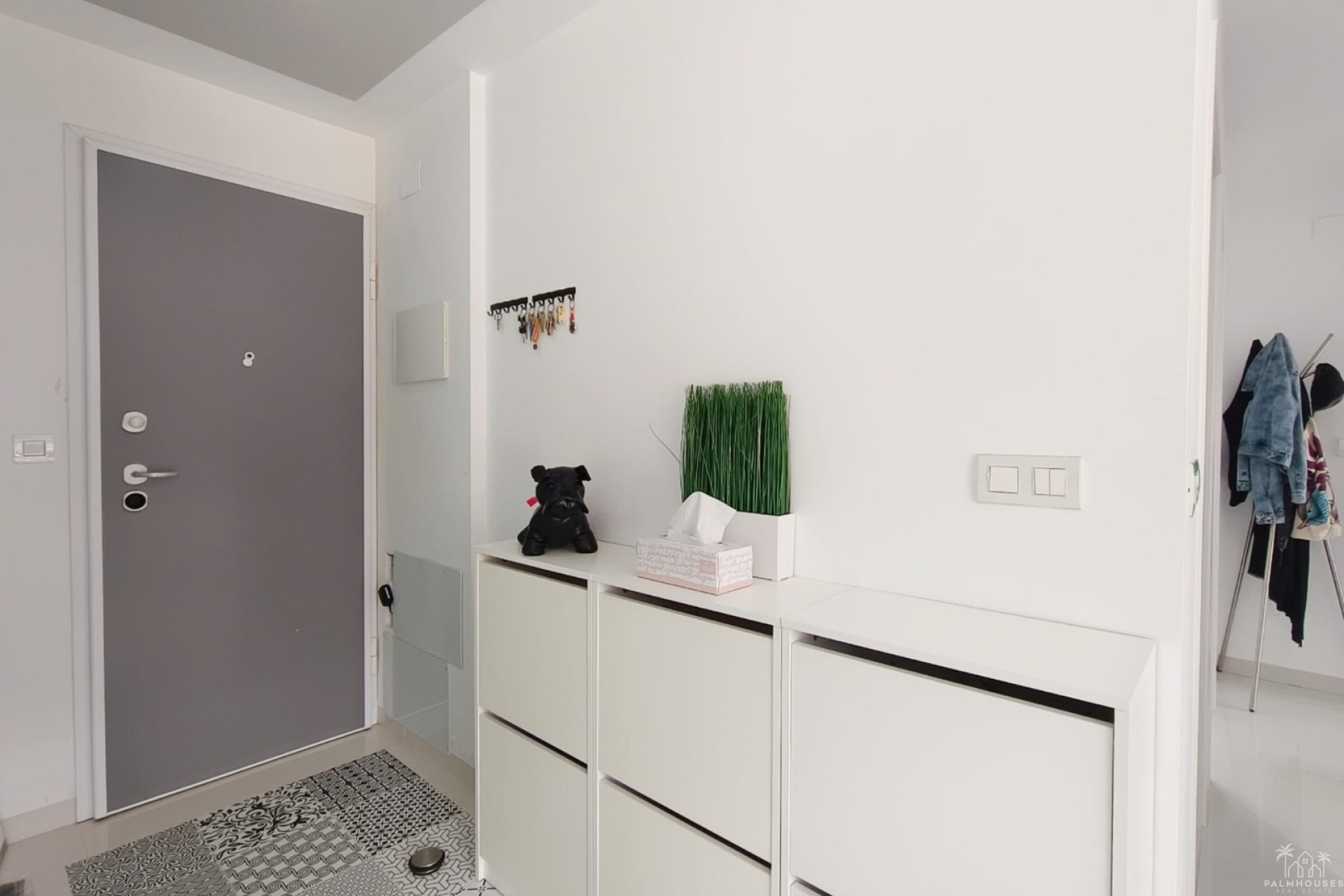 Revente - Apartment - Mil Palmeras