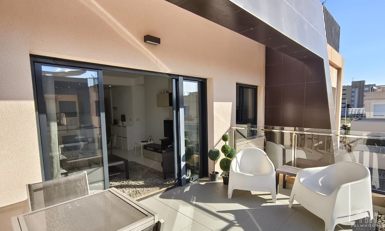 Revente - Apartment - Mil Palmeras