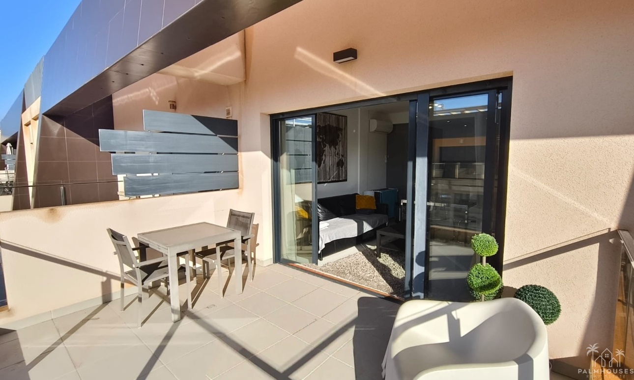 Revente - Apartment - Mil Palmeras