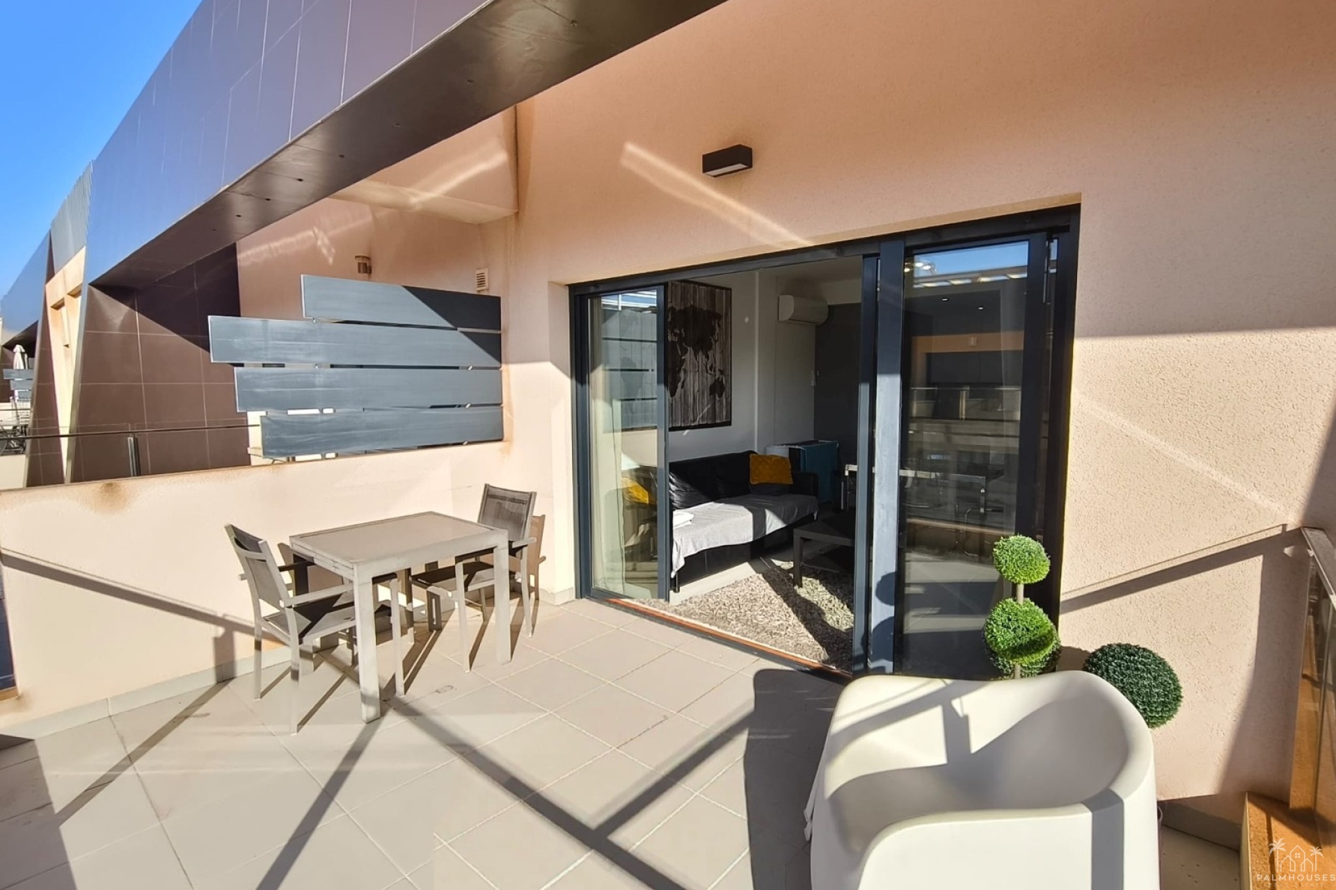 Revente - Apartment - Mil Palmeras