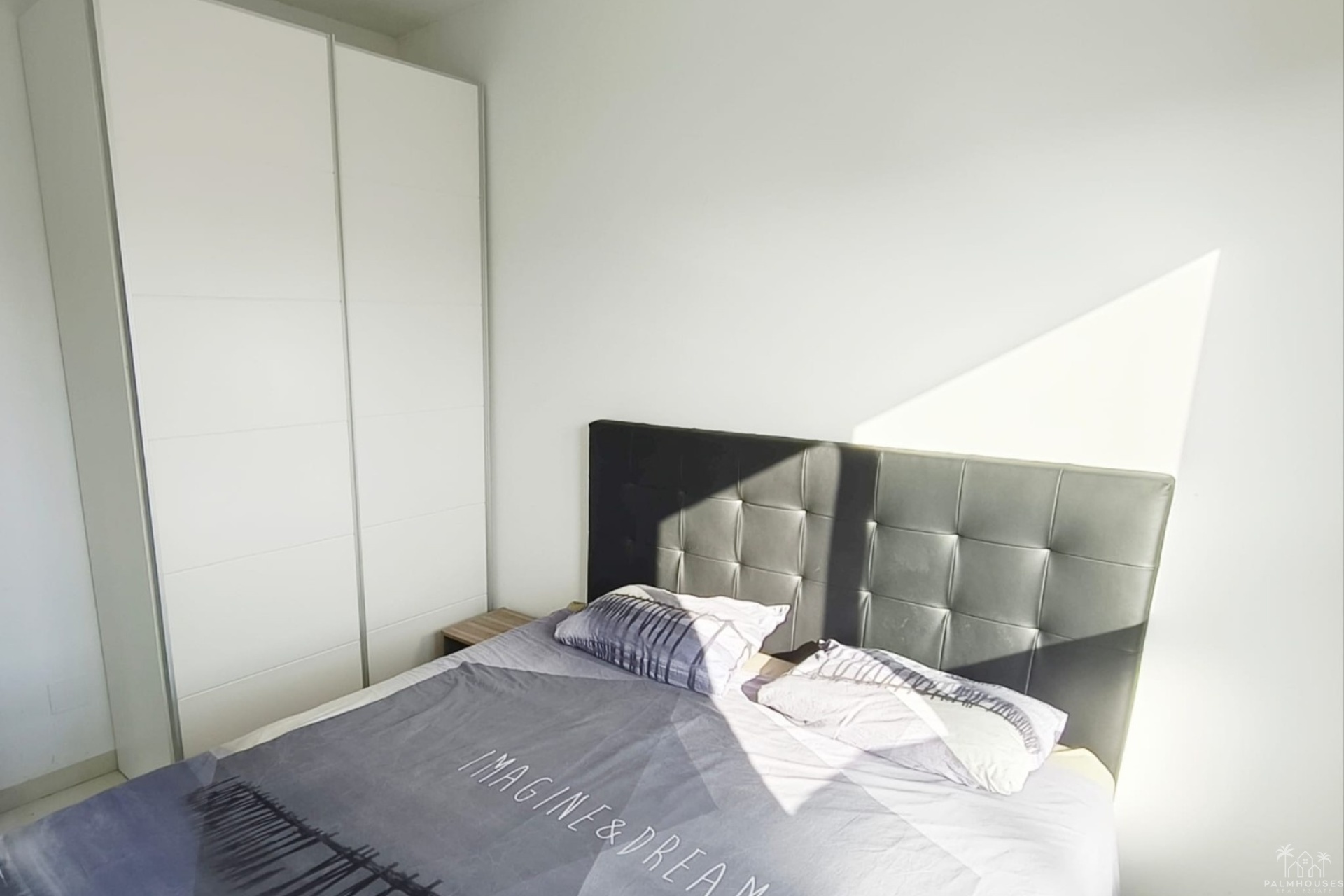 Revente - Apartment - Mil Palmeras
