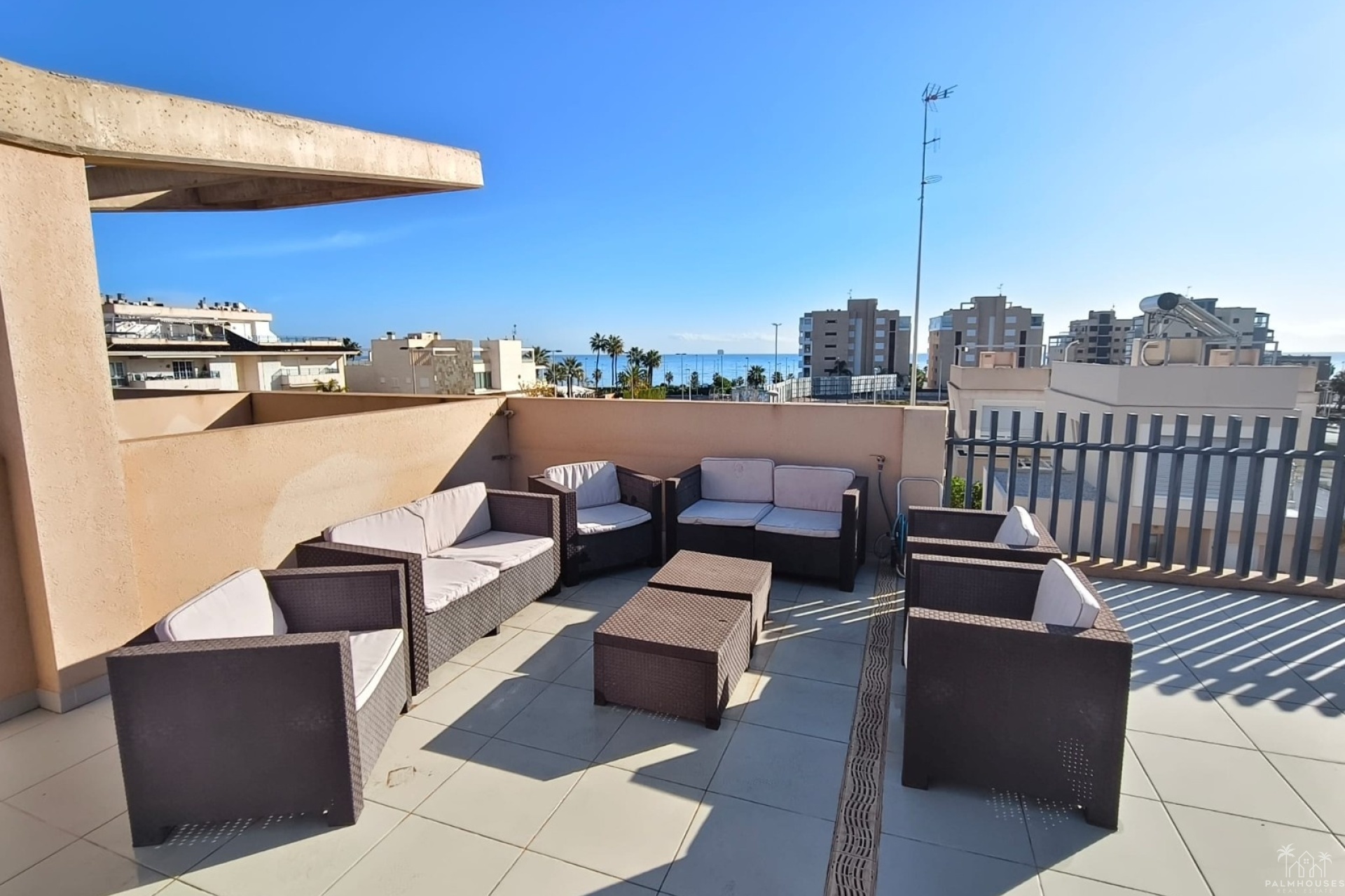 Revente - Apartment - Mil Palmeras