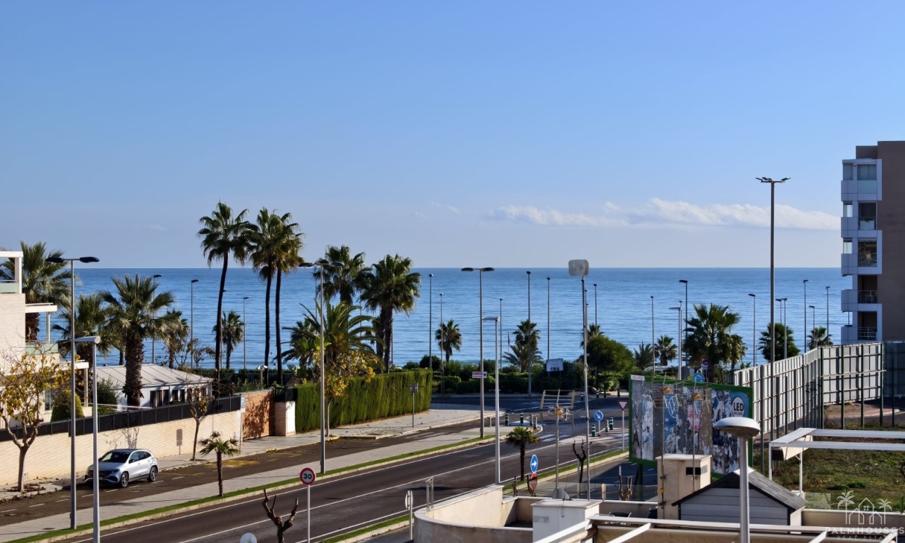 Revente - Apartment - Mil Palmeras