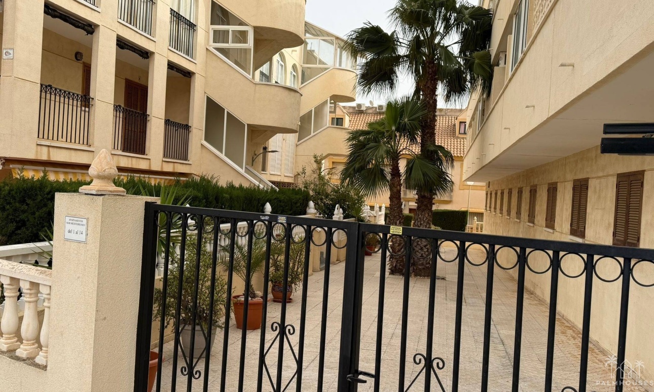 Revente - Apartment - Orihuela Costa - La Regia