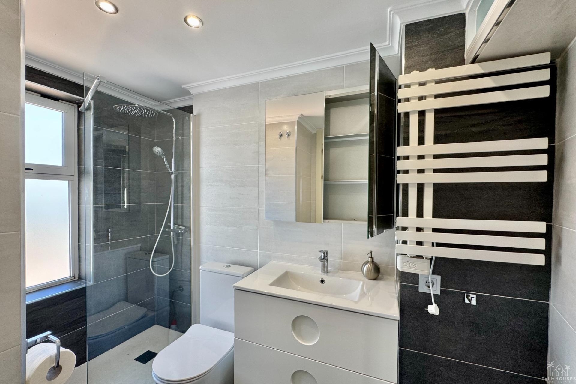 Revente - Apartment - Orihuela Costa - Punta Prima