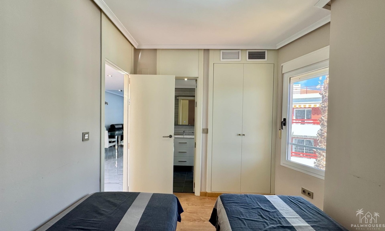 Revente - Apartment - Orihuela Costa - Punta Prima