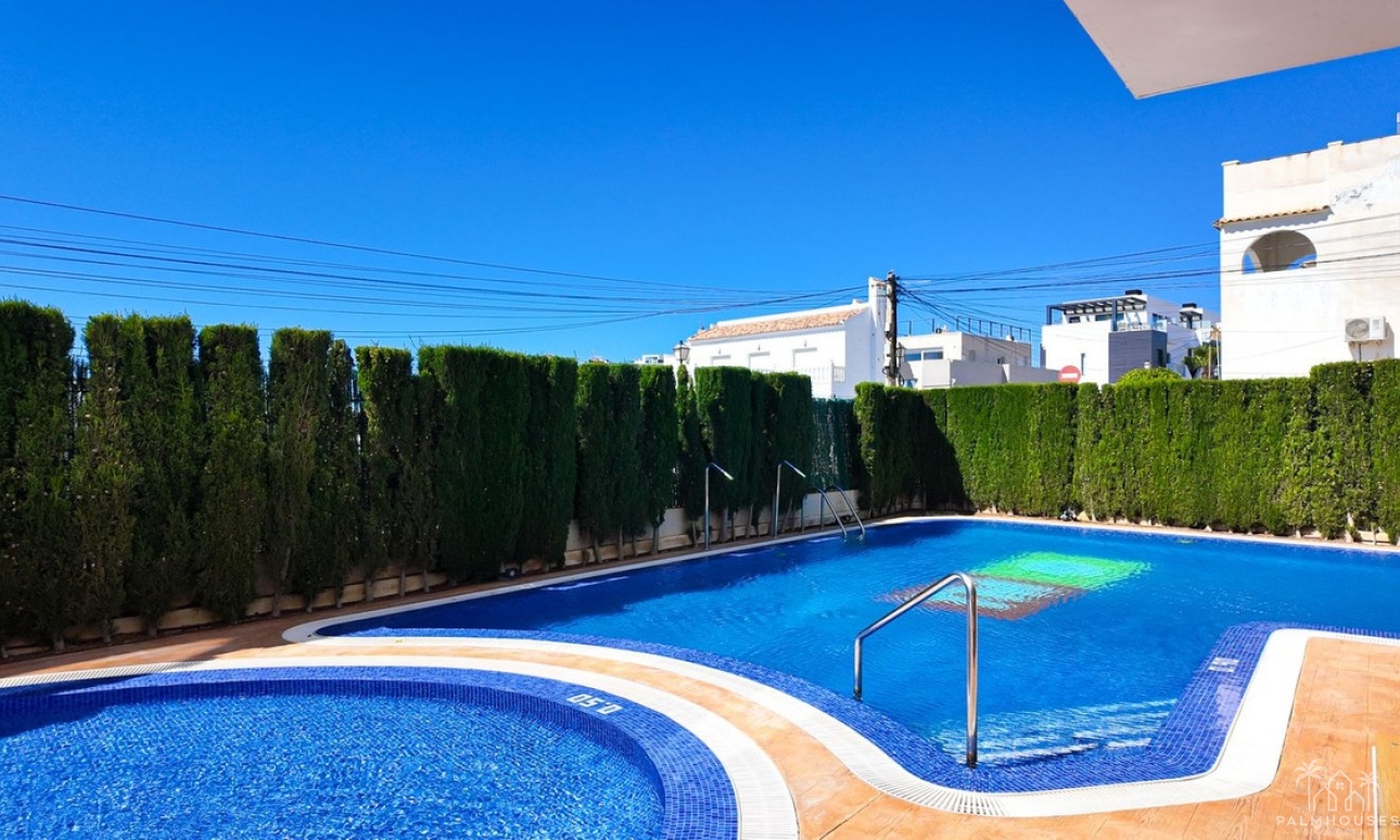 Revente - Apartment - Orihuela - Villamartin
