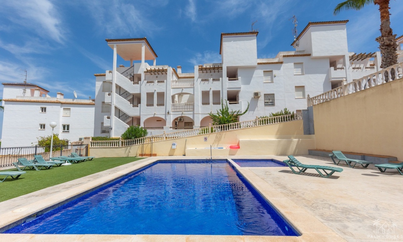 Revente - Apartment - Orihuela - Villamartin